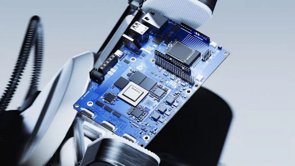 Arduino Ventuno Q, la nueva placa de Qualcomm para crear tus propios robots con IA física en local