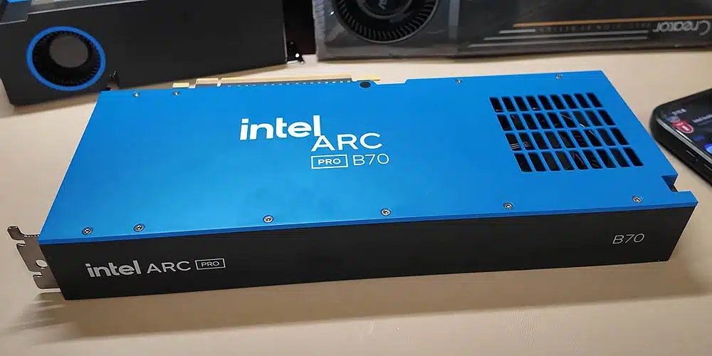 Intel Arc Pro B70 por dentro: así es su PCB, su GPU, su VRAM y su disipador