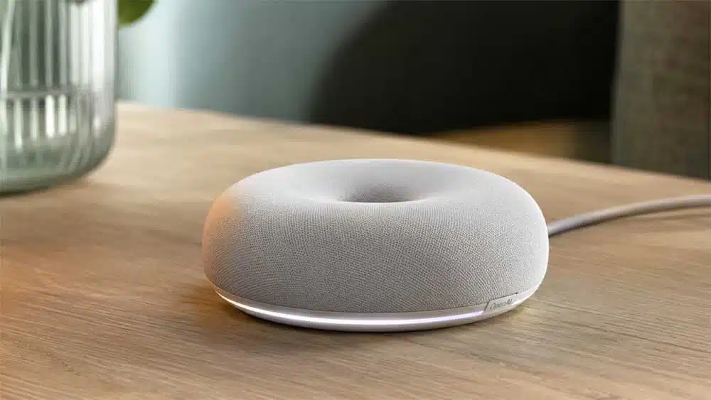 El primer dispositivo de OpenAI será un altavoz inteligente en forma de donut con IA ChatGPT Voice