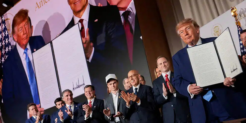 Trump firma el primer pacto con los gigantes de la IA para evitar que sus modelos se descontrolen
